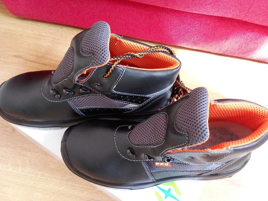Buty, trzewiki robocze PPO model 055. Roz. 42