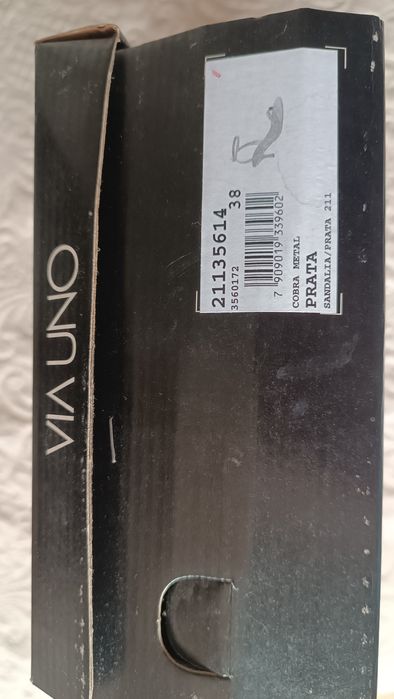 Sandália prata (cobra metal) da Via Uno