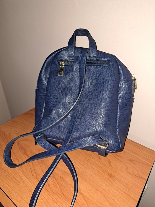 Mochila pequena parfois
