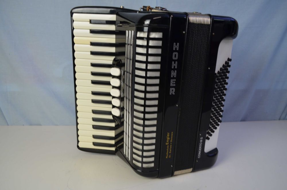 Acordea Hohner Concerto III 63 Voz 72 Baixos N.85