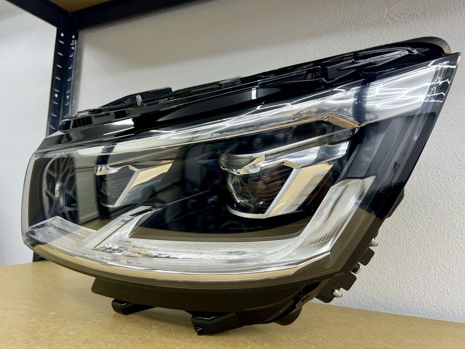 Lampa lewy przód Vw T6 Lift Full LED MATRIX. Kompletna, EU, Cała.