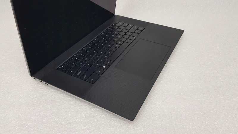 Aluminowo-magnezowy Laptop DELL Precision 5760, CPU IntelXeon + 4K Dotyk + RTXA3000 6GB + 64GB RAM !!!