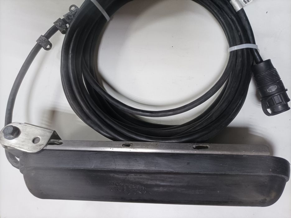 Ехолот Lowrance HDS 9 LIVE