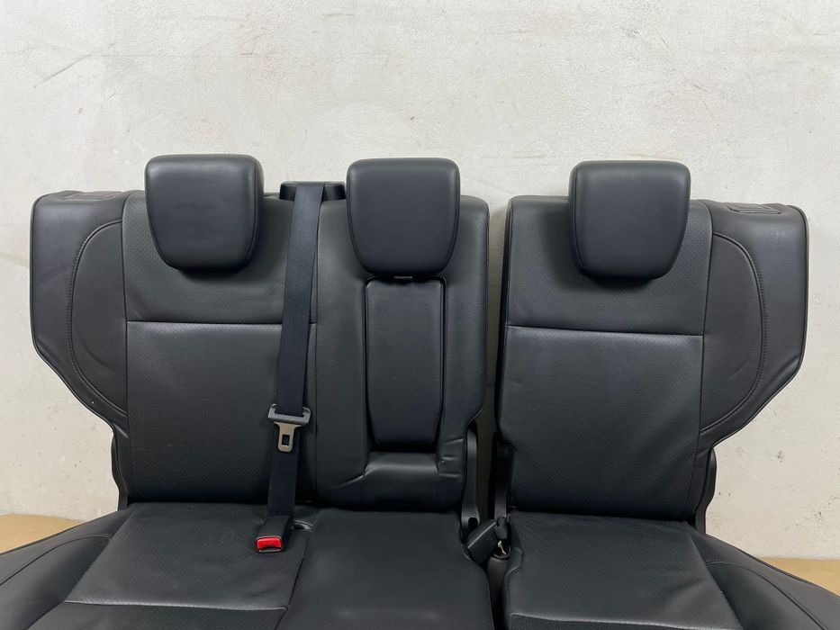 Suzuki Grand Vitara 2 II Kanapa Tył Skora Pasy Zaślepki