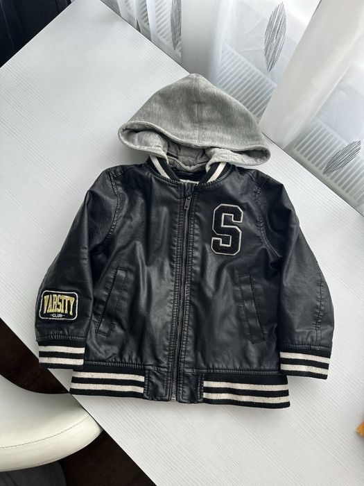 Детская куртка кожанка на 3-4 года