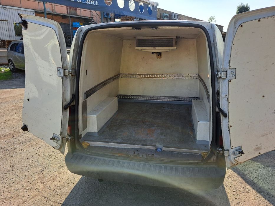 Opel Combo C 1.7 холодильник, рефрежиратор