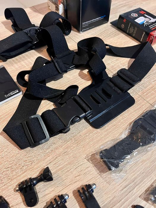GoPro Hero 4 Black z akcesoriami