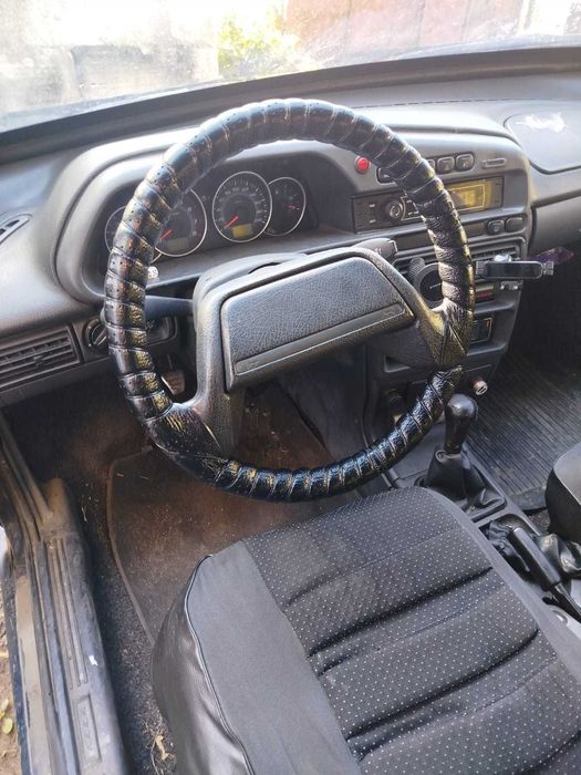 Автомобіль ВАЗ 2114