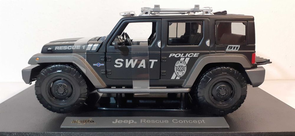 1/18 Jeep S.W.A.T. Police - Maisto Premiere