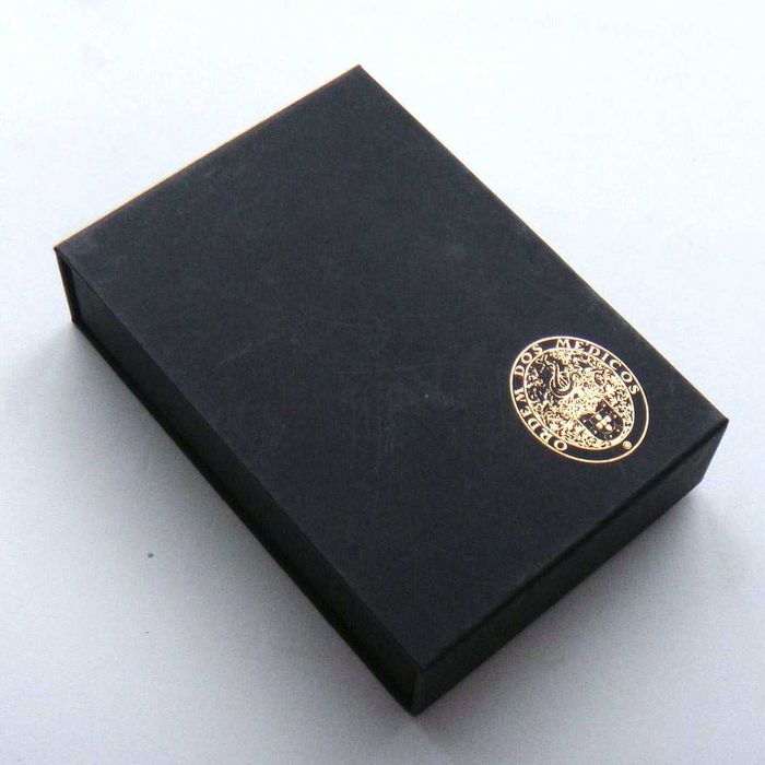 Medalha Escultura de Bronze Mulher Ordem Médicos por Domingos Oliveira