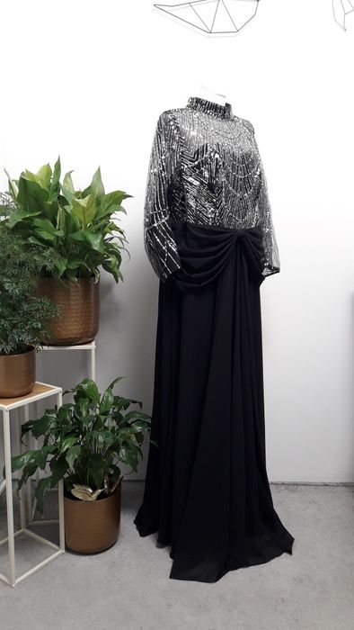 Suknia długa cekiny srebrna czarna stójka  46 xxxl 48 xxxxl wesele