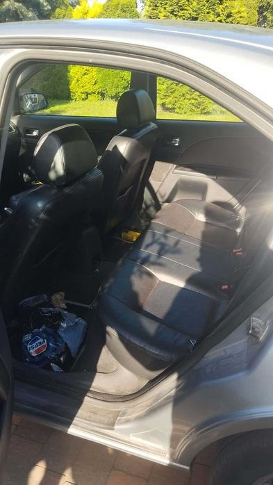 Ford mondeo mk3 2.2 tdci ghia
