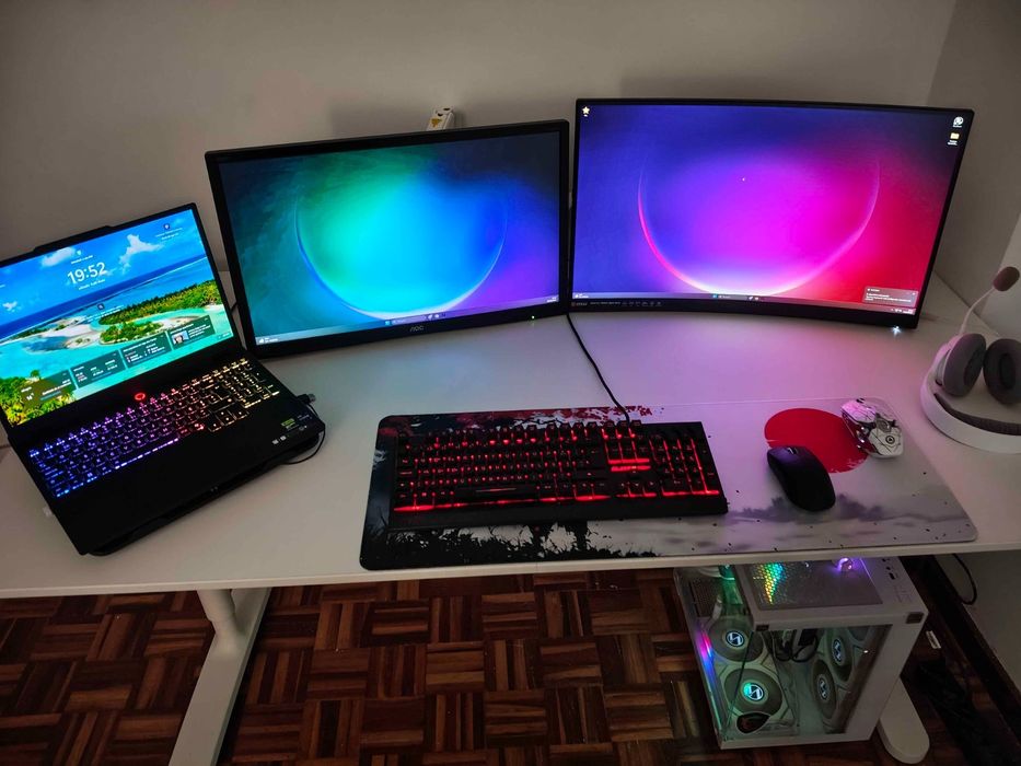 Torre Gaming + Monitor
