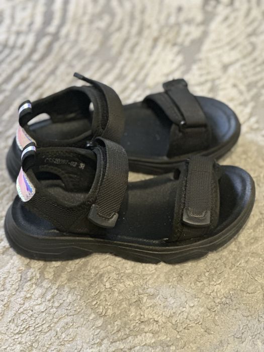 Sandaly dziewczece r 32