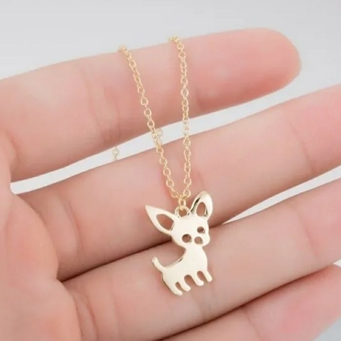 Colar Chihuahua Dourado.