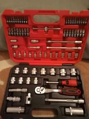 Caixas de ferramentas64285722790786122