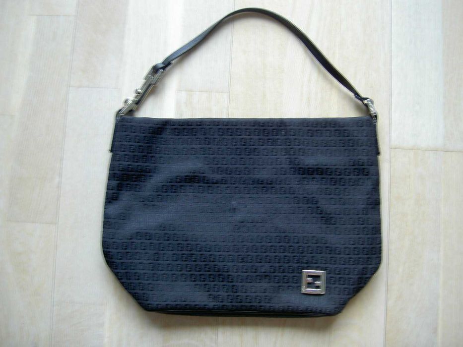 Fendi сумка оригінал(original)