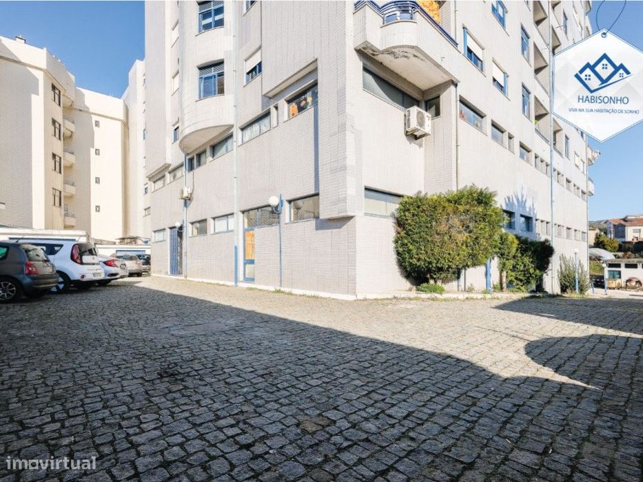 Shop | Garage Boxes | Warehouse | São Pedro da Cova