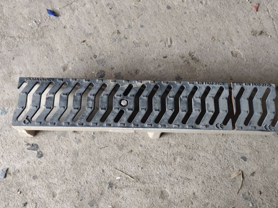 Korytko odwodnienia szer 120mm x 600mm gł. 100mm