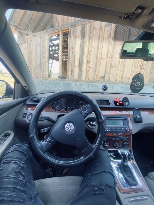 Пасат  б 6 не розмитнени