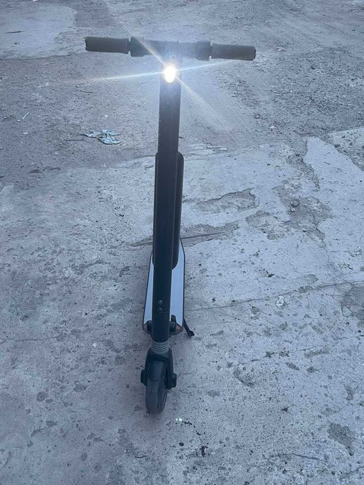 Електросамокат ninebot es2  segway найбот