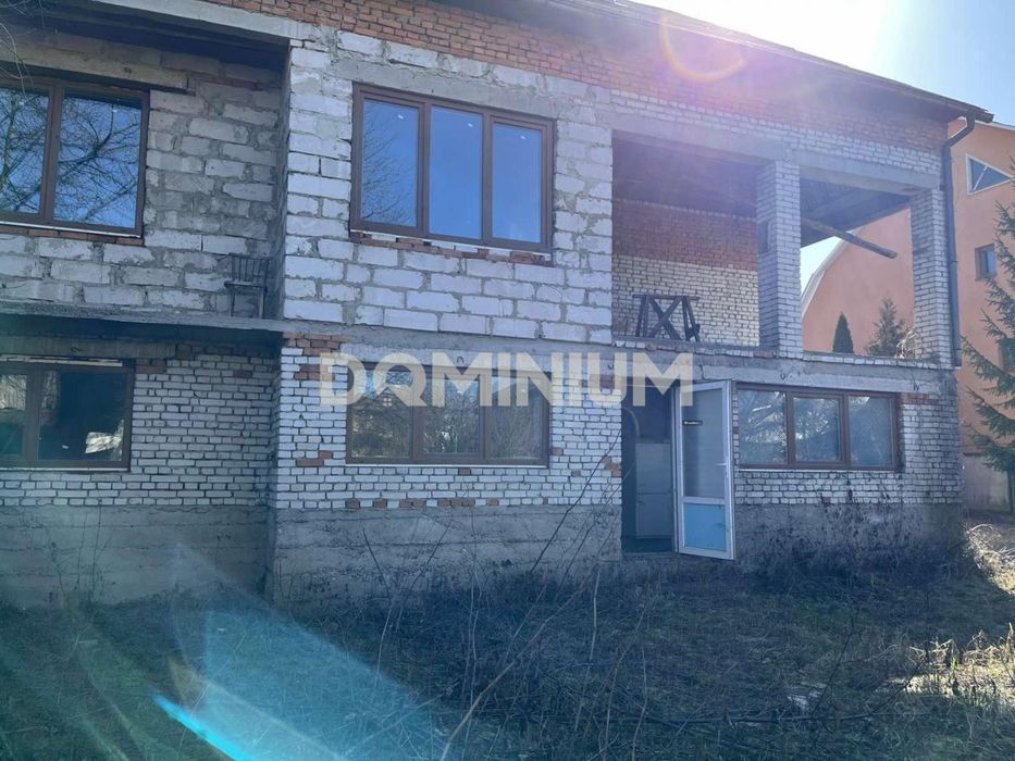 Продається будинок в м.Тячів