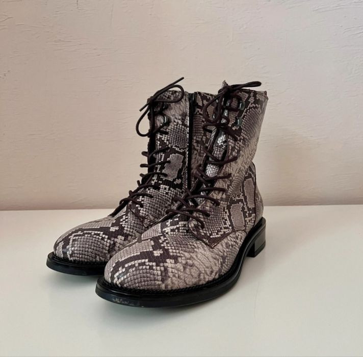 Botki trapery traperki wiązane skóra węża skórzane