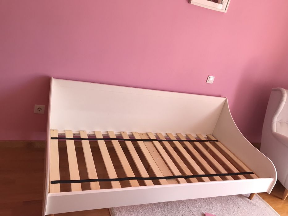 Cama com estrado64409183707267122