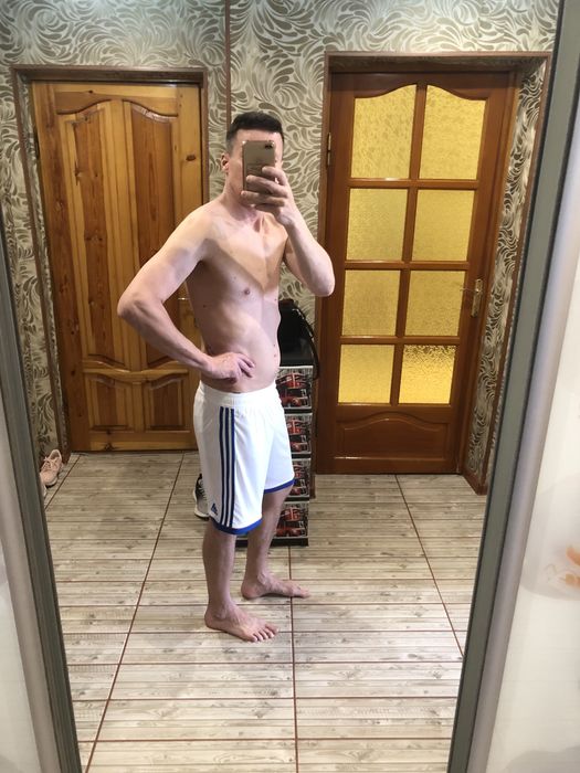 Спортивные шорты Adidas  FC Olymplque Lyonnais