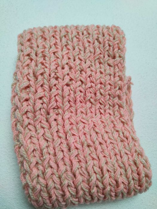 Cieplutki komin ręcznie dziergany Róż i beż Dla córki i matki