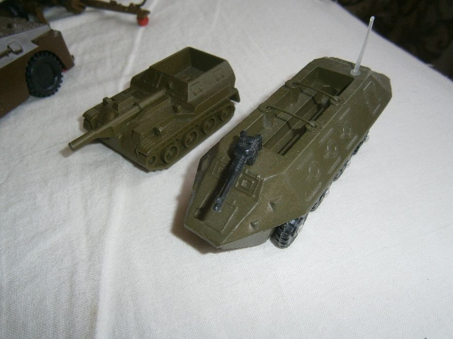 детские игрушки.