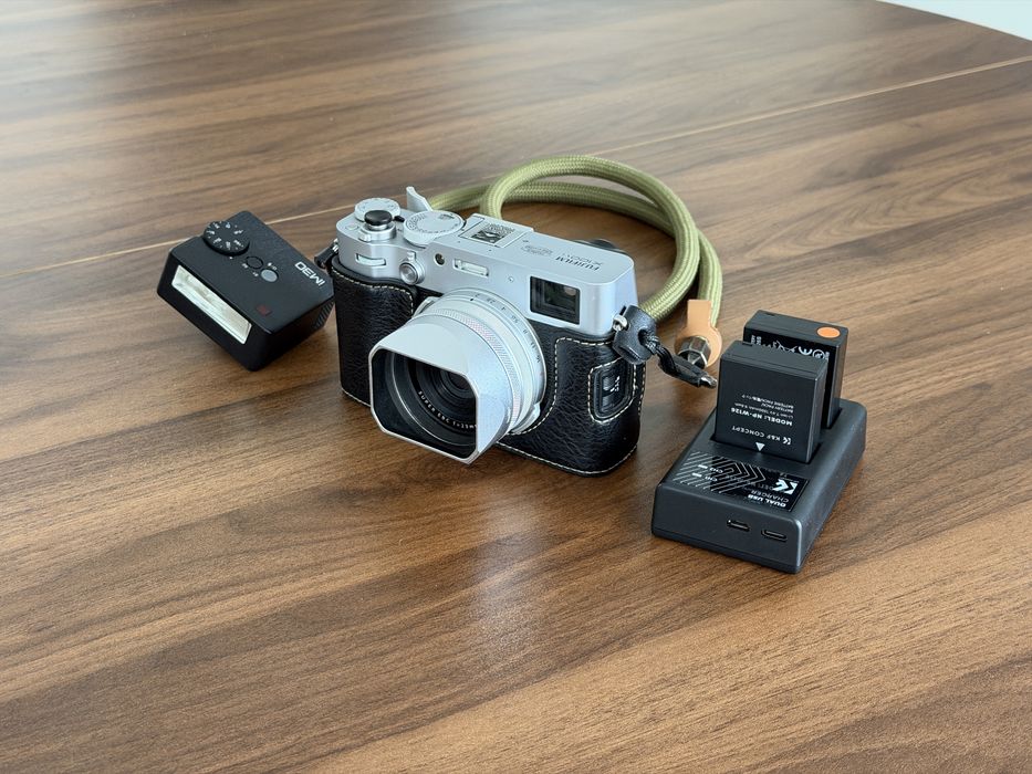 Fuji X100VI + Extras
