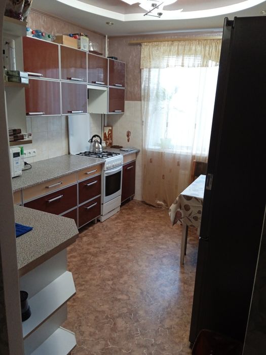 Предоставлю жильё бесплатно девушке с ребёнком или без г Запорожье