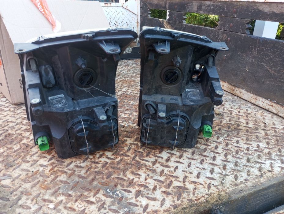 2 opticas farois Ford transit 2007/2014