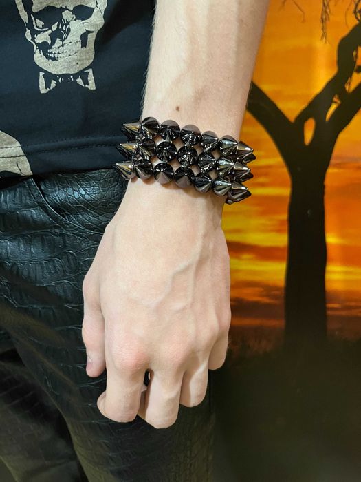 Браслет с Шипами в 2 цветах Triple Band Spike Bracelet numbernine lgb ifsixwasnine japanese fashion archive