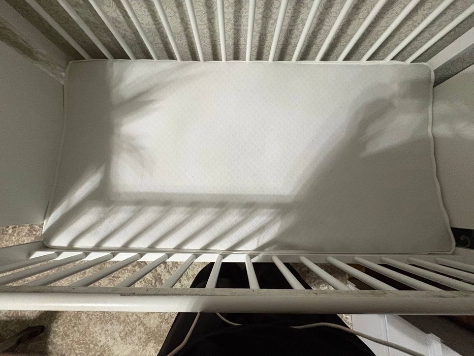 Ліжко дитяче нове , з матрасом