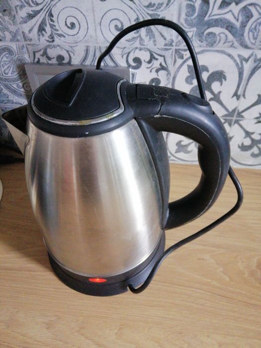 Чайник електрический
