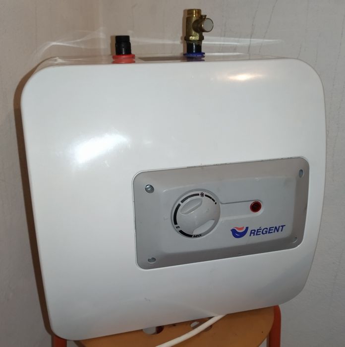 Podgrzewacz wody Ariston i Regent