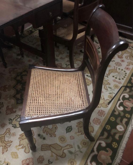 Moveis sala de jantar completa. Mesa, 6 cadeiras e movel.