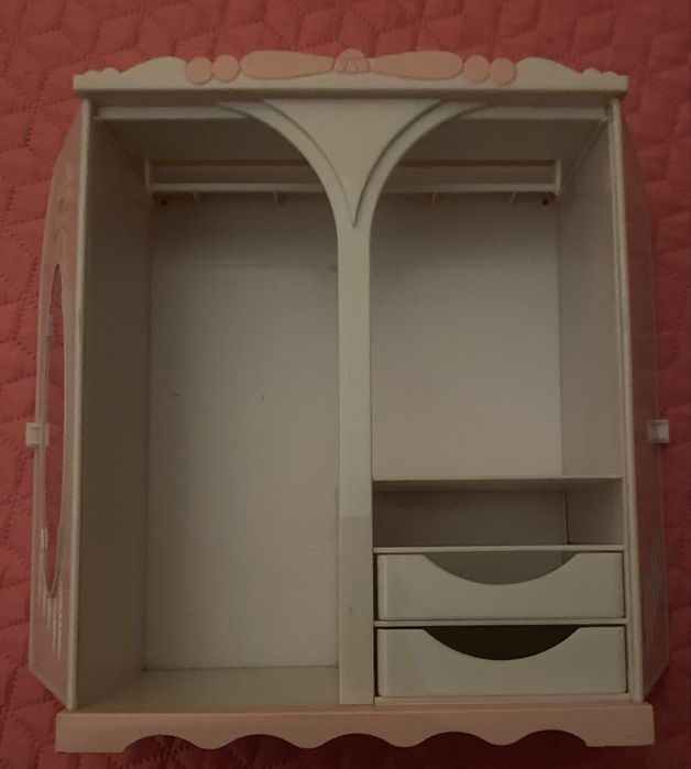 Armário dos Barriguitas