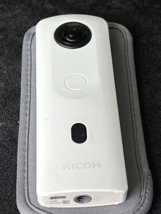 Камера 360 Ricoh Theta SC2