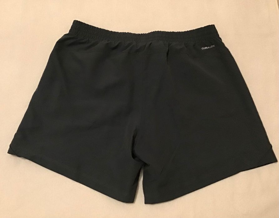 Calções  marca Adidas