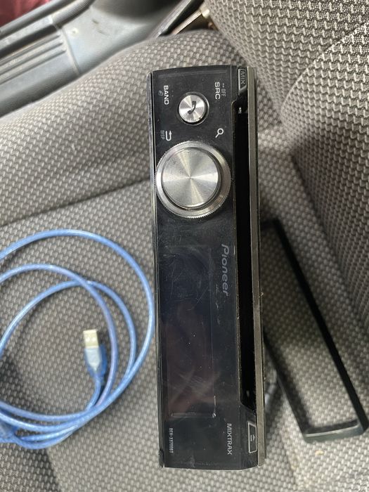 Pioneer DEH-X8700BT – Bluetooth, USB, AUX | Хороший стан