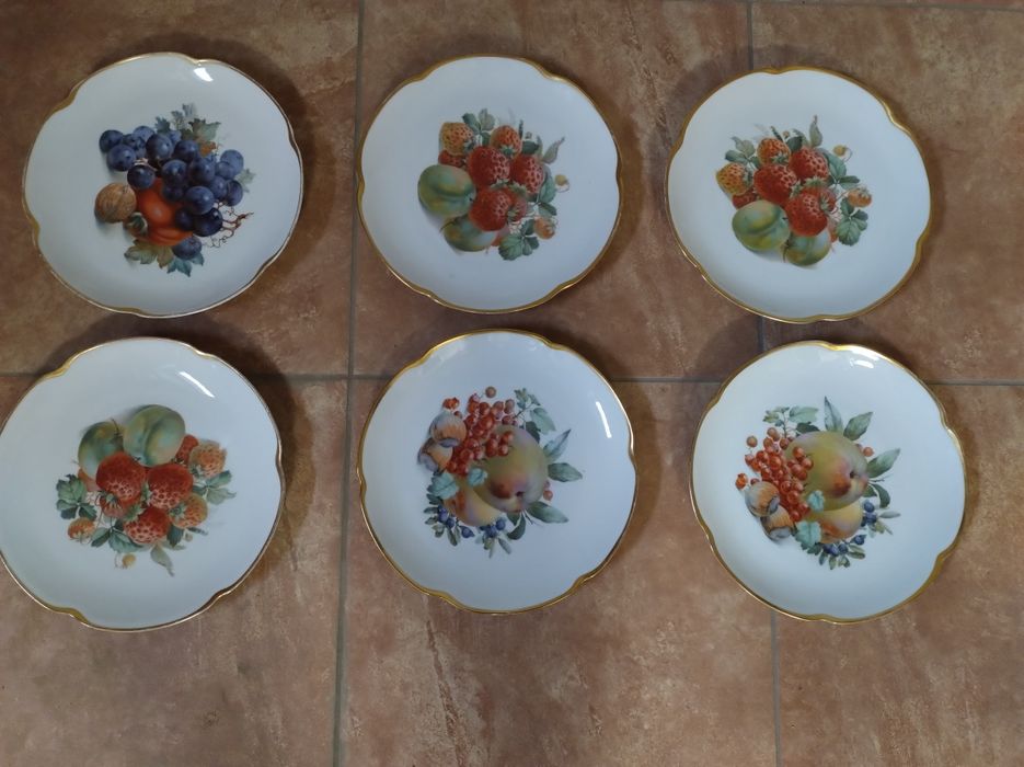 Sprzedam talerzyki deserowe