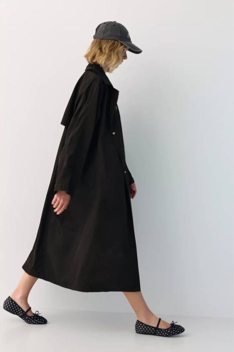 Легкий тренч в стилі оверсайз pullandbear