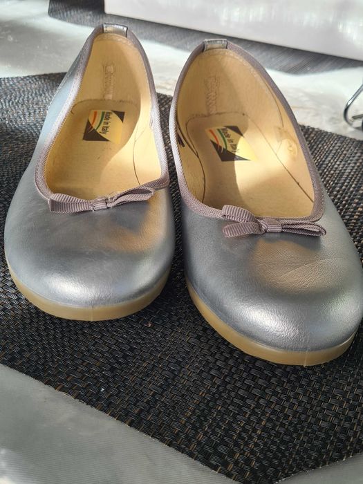 Продаються жіночі балетки