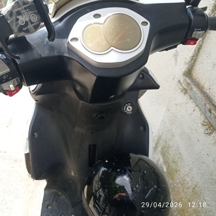 Vendo moto a gasolina 125cc