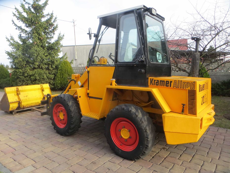 Ładowarka Kramer 212