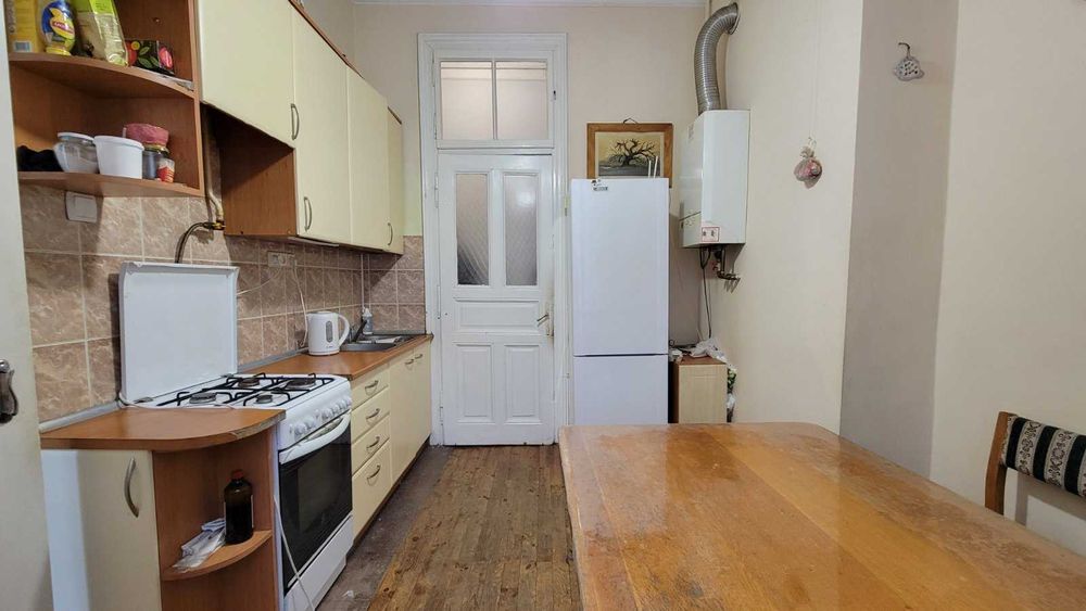 Продаж 2 кім.квартири вул.Леонтовича ЦЕНТР