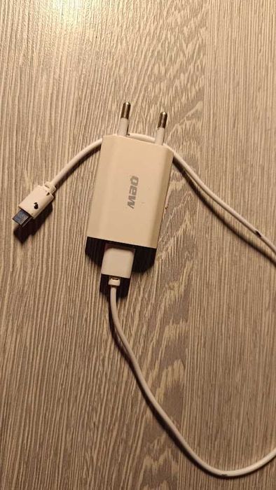 Продам зарядное устройство для телефона usb 5v 1a